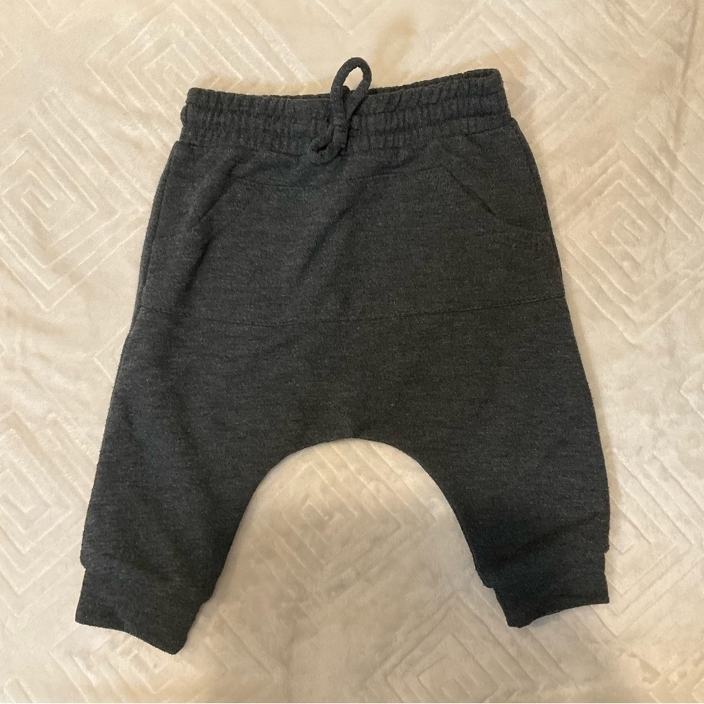 Baby Boys Harem Style Pants Sz 0-3 Months Charcoal Grey